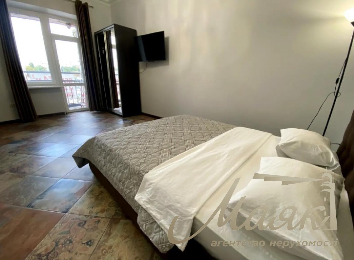 Оренда 3х кімнатної квартири, вул. Софіївська1, Майдан Незалежності