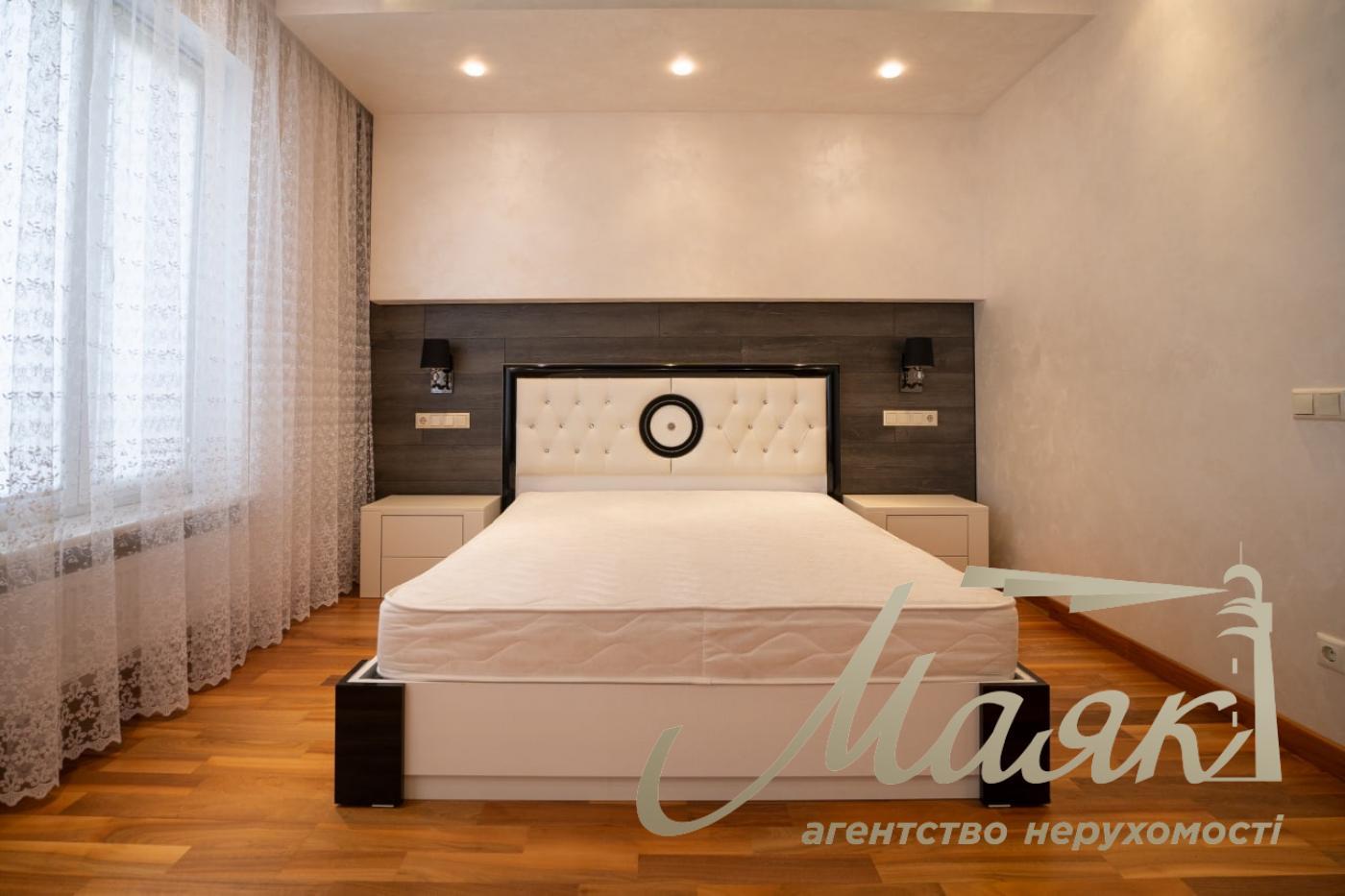 Продаж будинку/таунхауса 200м2 Оболонь, Київ