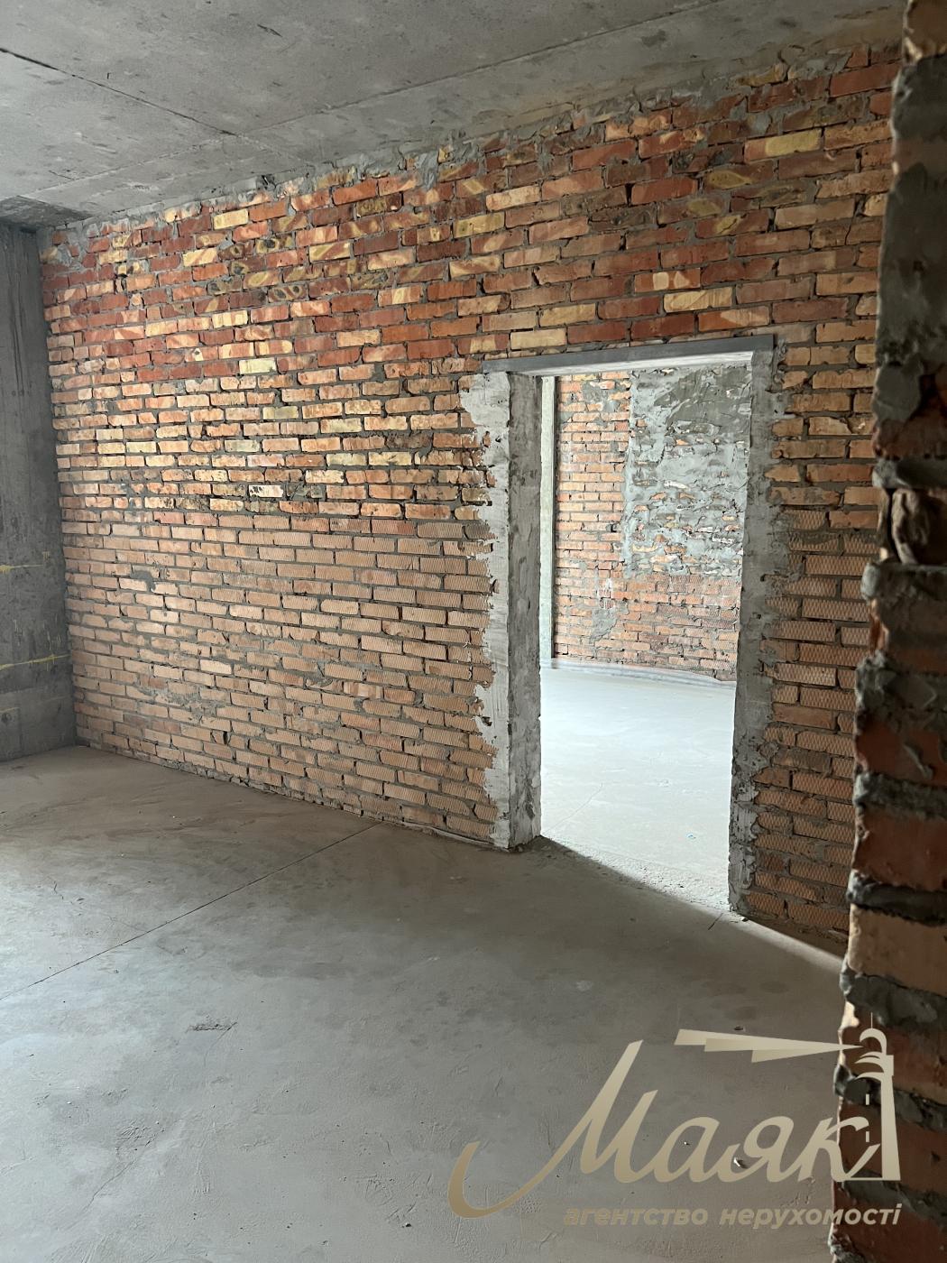 Продаж 2к квартири з терасою ЖК Delmar