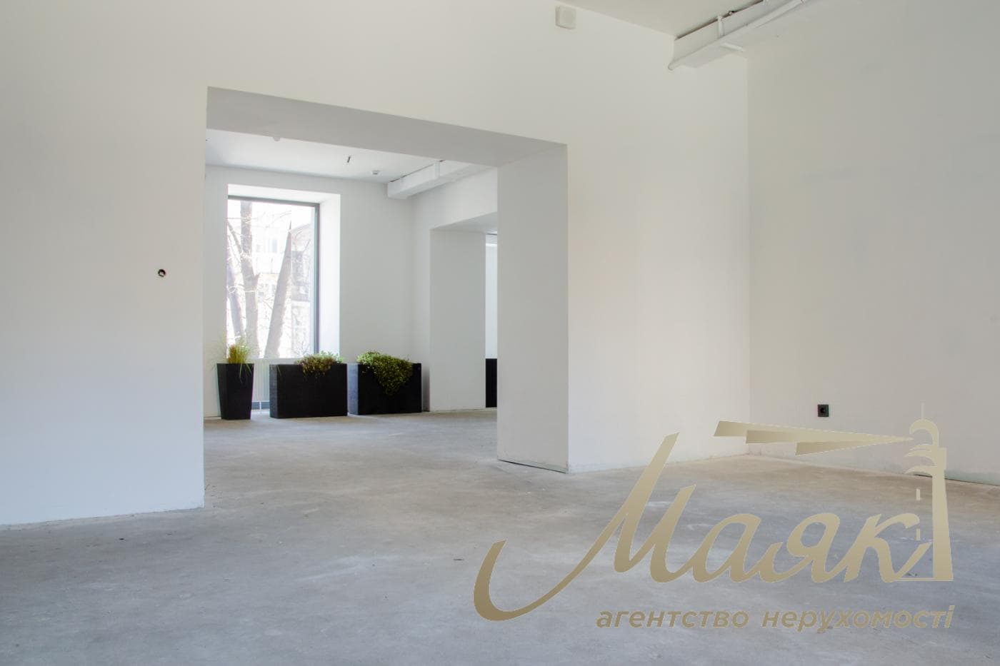 Commercial space for rent (643 m²) in the Infinity Business Center, Saksaganskogo Street, Downtown, Kyiv