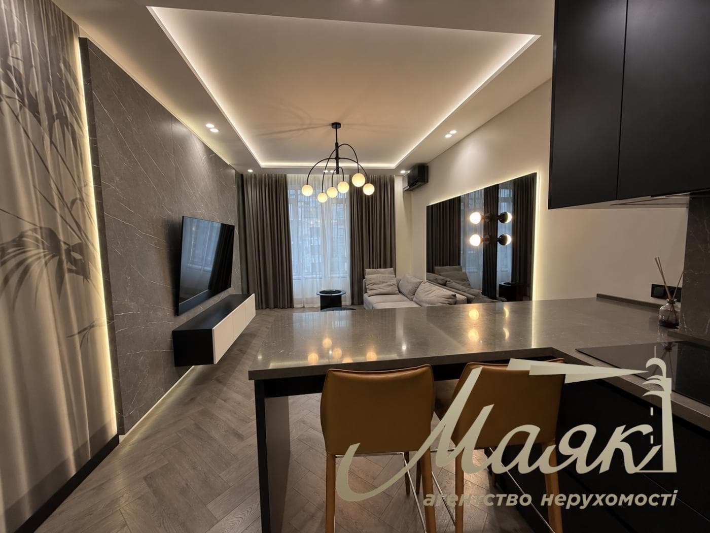 Продаж 1-кімнатної квартири площею 58 м² з дизайнерським ремонтом у ЖК «Бульвар Фонтанів», Печерськ, Київ