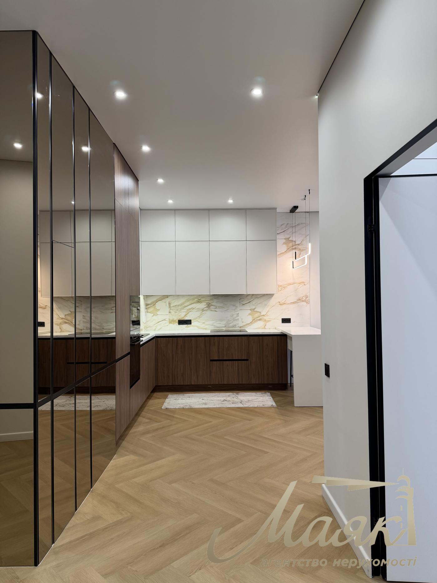 Оренда 3-кімнатної квартири 91м2 у ЖК "Фундуклеївський", Центр Києва, вул. Богдана Хмельницького, 58А.