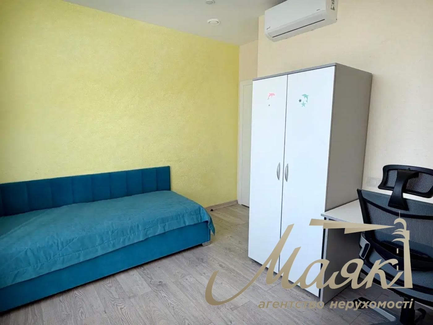 Оренда 2-поверхового будинку площею 190 м², село Нові Безрадичі