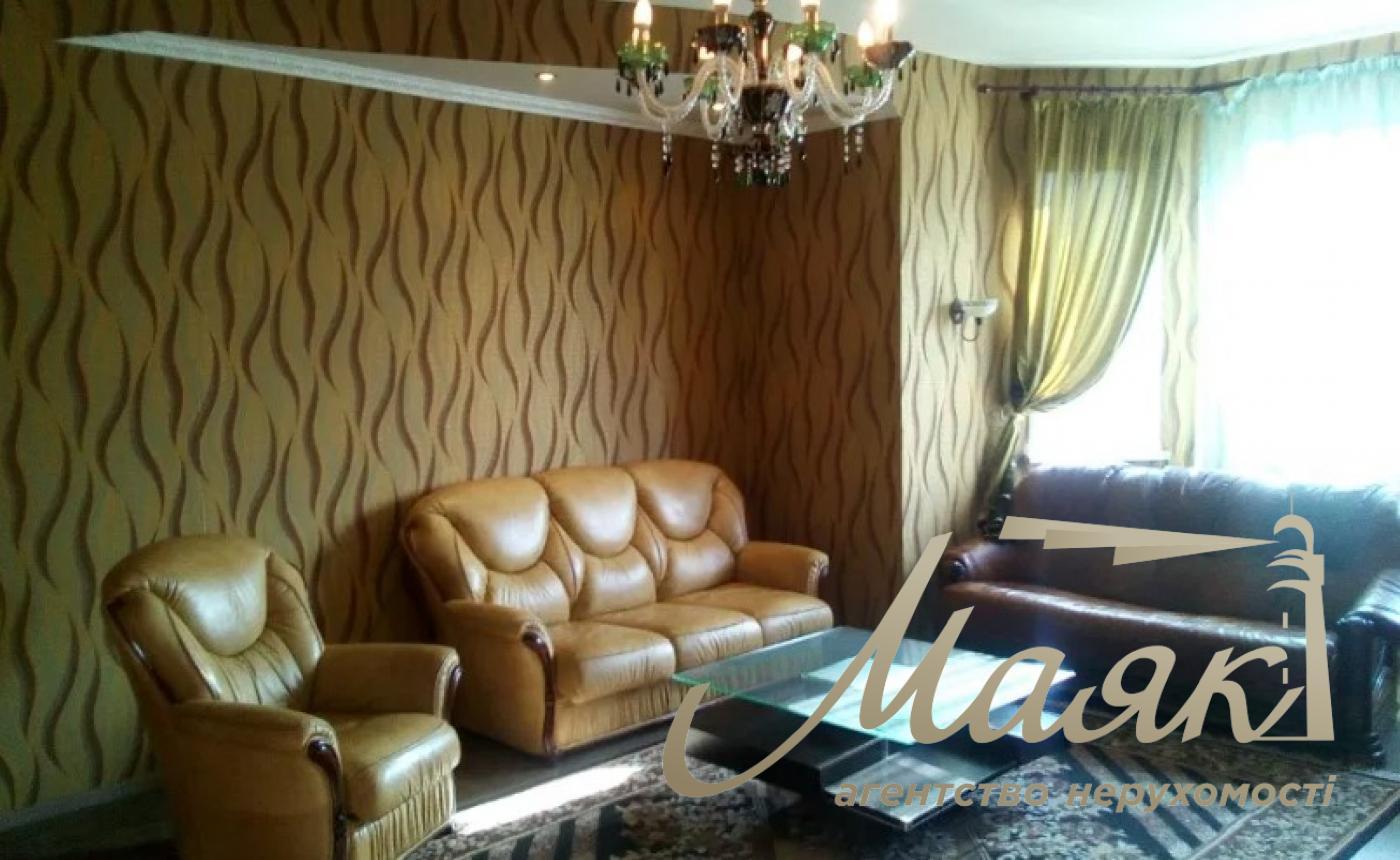 House for rent in the village of Khotov (Feofaniya) 260 m²