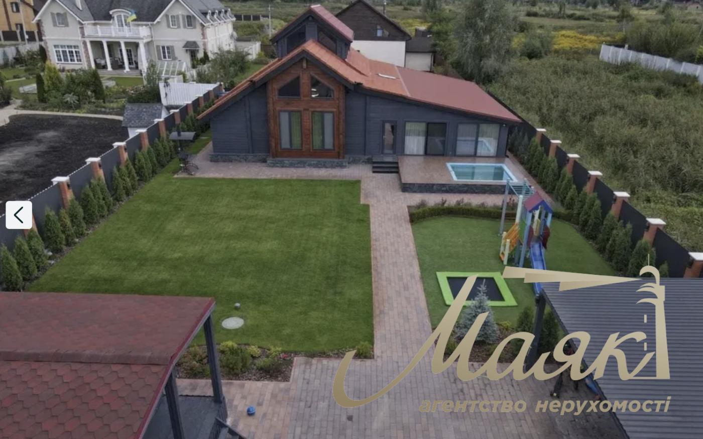 Sale of a house 280m2 with a swimming pool in the village of Romankov, Kiev region, Kiev-Svyatoshinsky district.