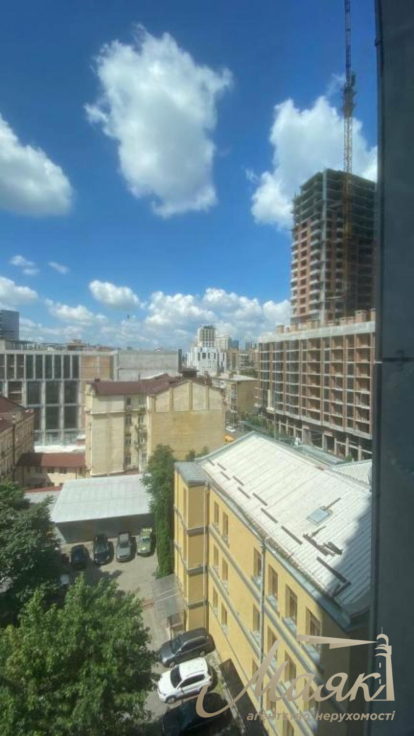 Продаж 2к квартири в ЖК "CHICAGO Central House" Чикаго, Антоновича 44, Київ