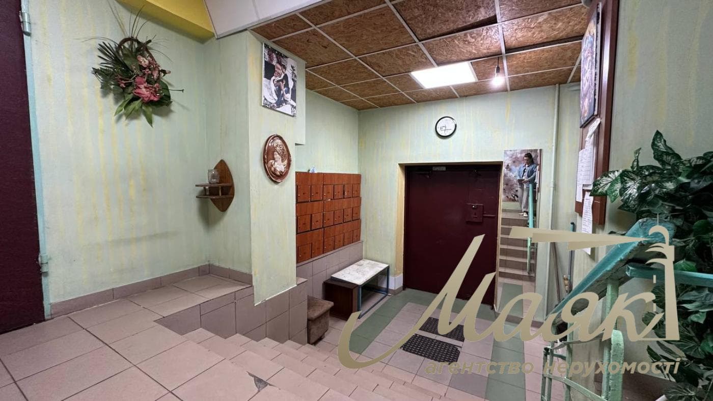 Продажа 3-комнатной квартиры Харьковское шоссе 21/1, Дарницкий район