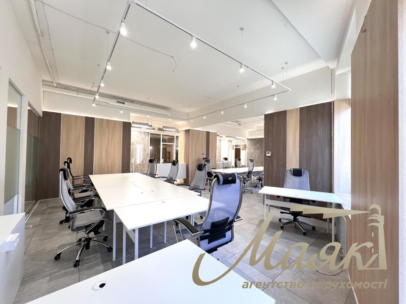Оренда офісу 250 кв.м в ЖК А52 вул. Січових Стрільців (Артема), 44-А