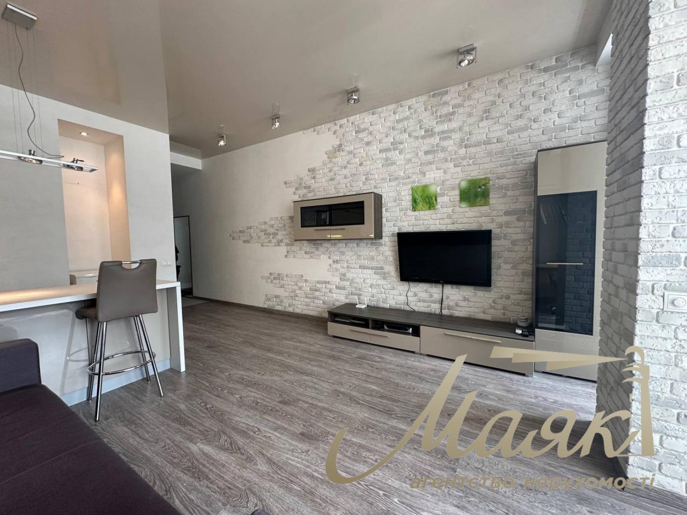 Аренда 1 комнатной квартиры в ЖК Елегант, ул.Жилянская 118, метро Университет