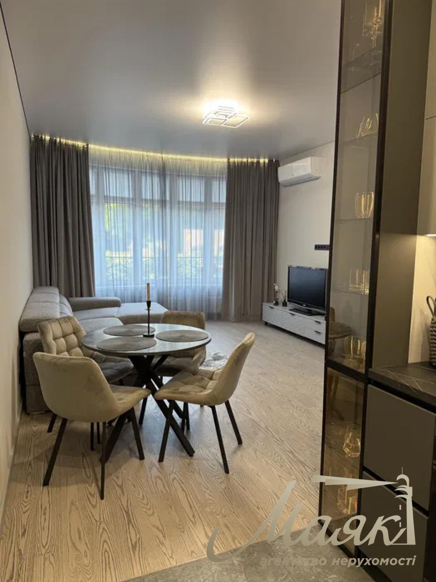 Аренда 1-к квартиры ЖК «52 Жемчужина» (Pechersk Plaza), Печерськ