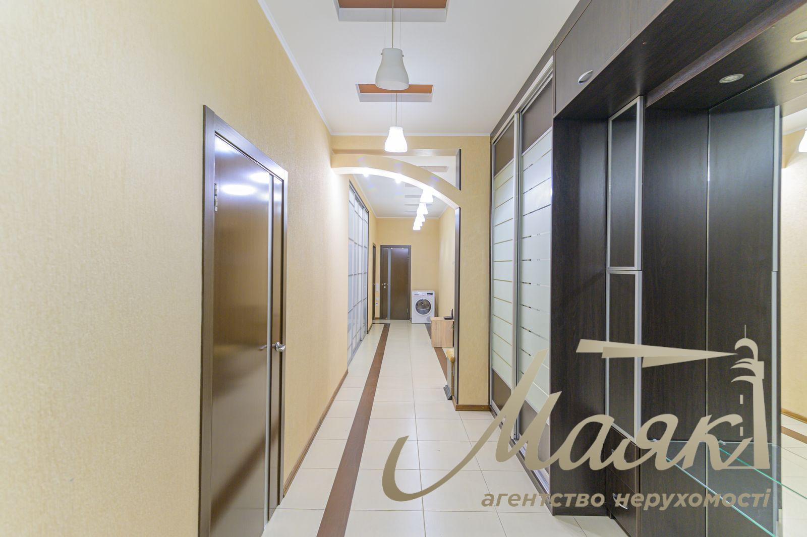 Продаж 3к квартири вул. Чорновола, Лук'янівка