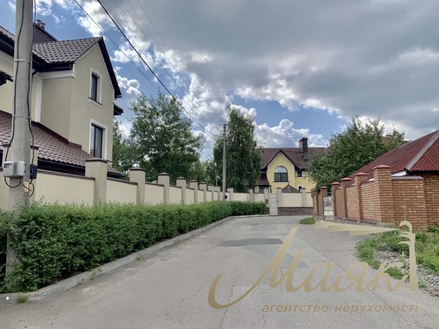 Land plot for sale in Chapaevka village/Vita Litovska str. Yuriy Lavrov, Goloseevskyi district, Kyiv