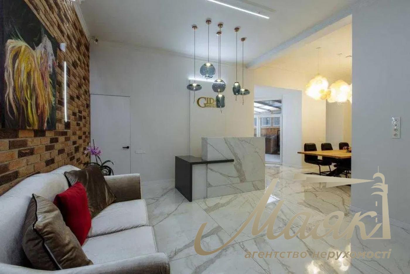 Оренда офісу 220м2 по вул.Шота Руставелі, Площа Українських Героїв