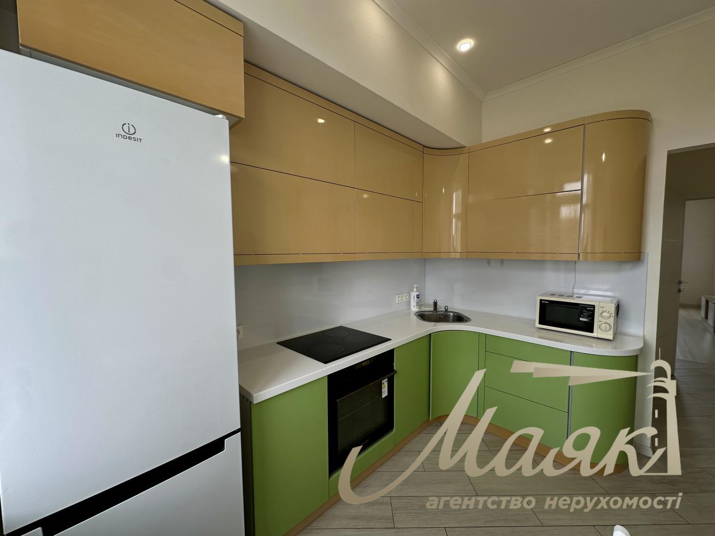 Оренда 2-кімнатної квартири (55м2) на пр-т. Каденюка 14