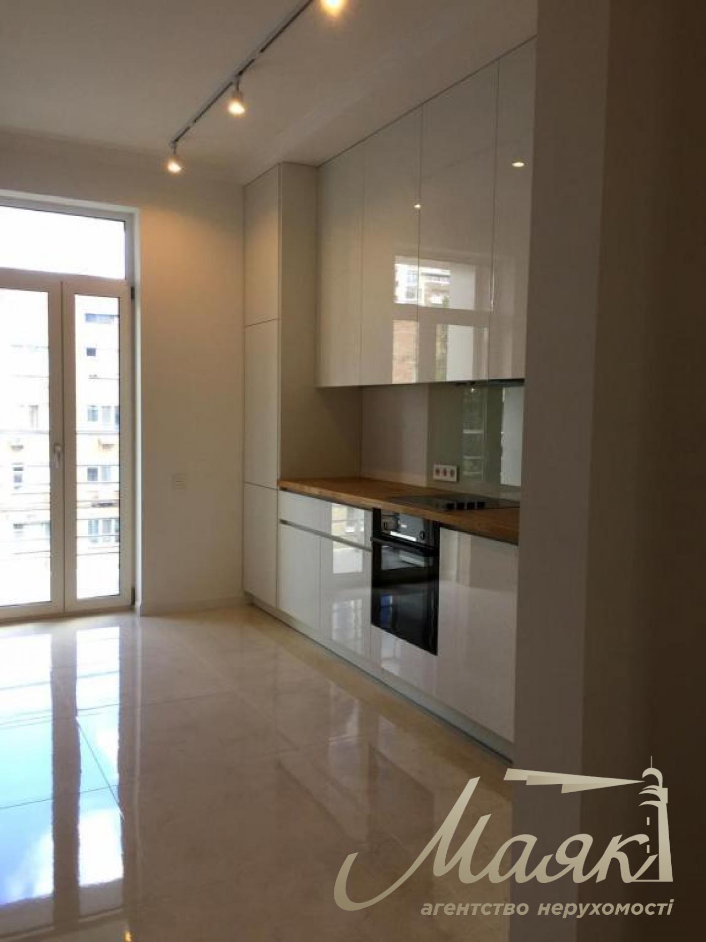 Продажа 3-комнатной квартиры ЖК Французский квартал, ул. Саперное поле