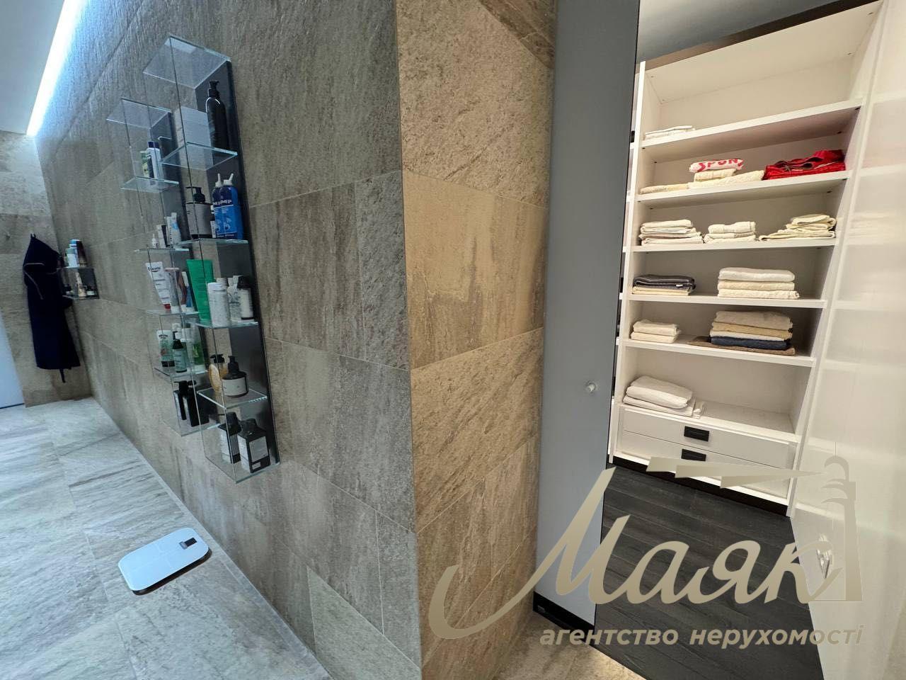 Продаж пентхауса 262 м2 у престижному ЖК Новопечерские Липки, ул. Драгомирова/Верхогляда, Печерский район, Киев