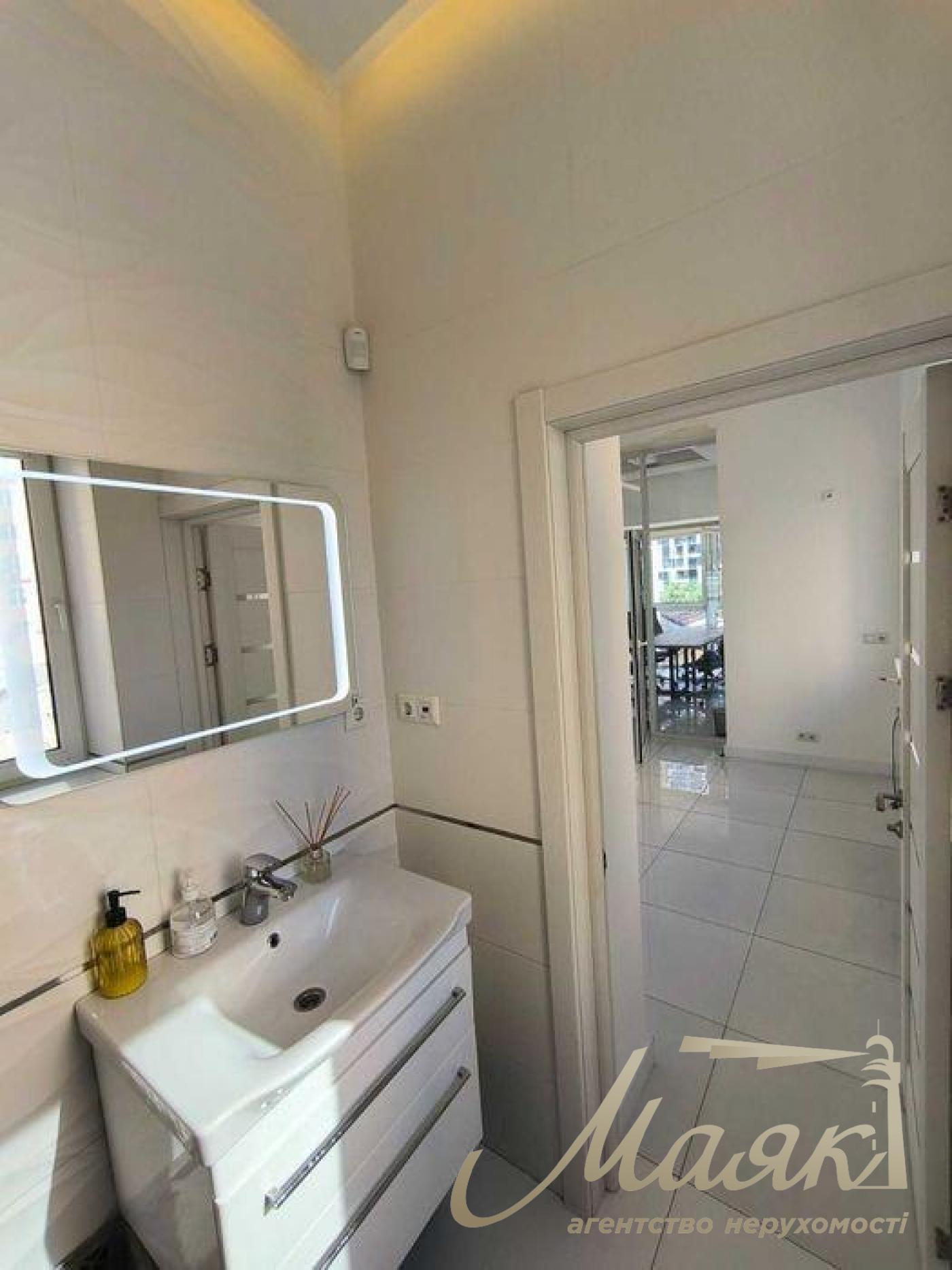 Office for rent 96m2 on Barbusa street 5-A, Olimpiyskaya Street