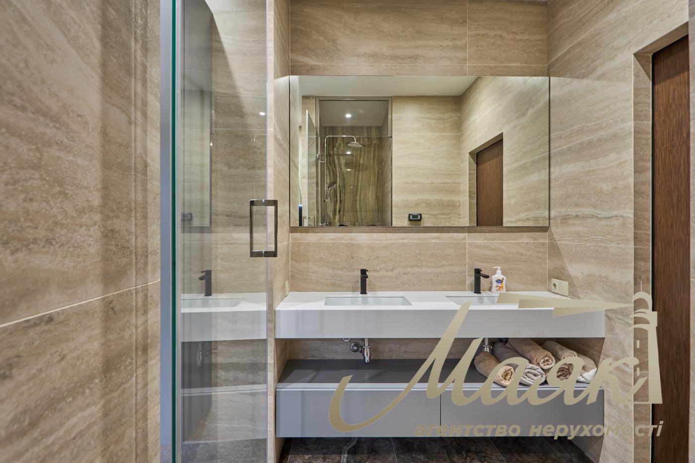 Rent 3 bedroom apartment in LCD Jack House, Lesya Ukrainka boulevard, 7v, Pecherskiy district, Kiev