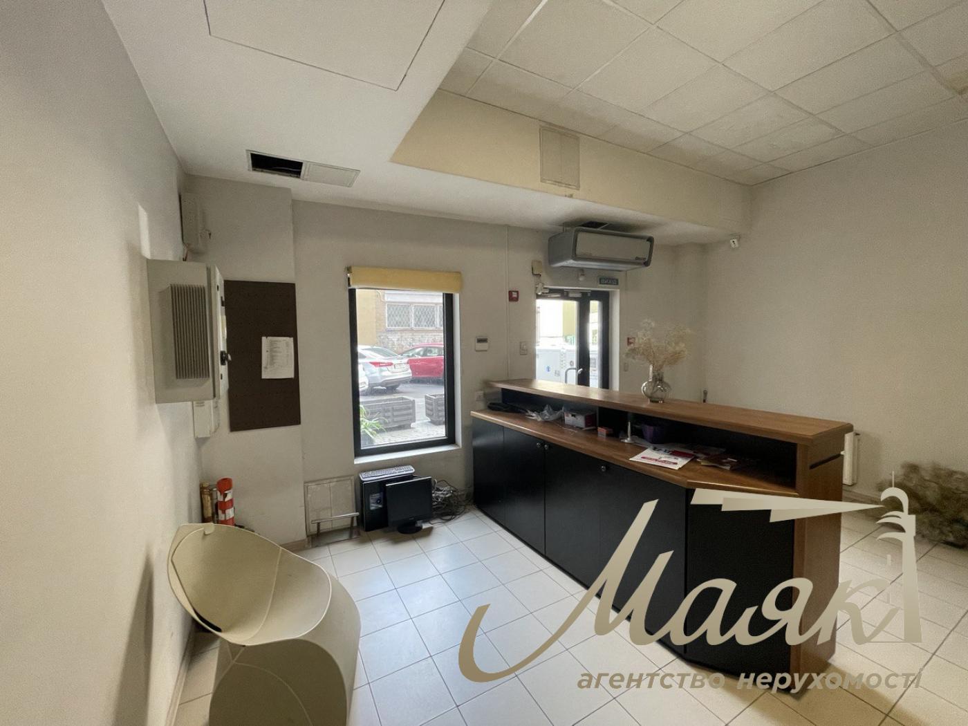 Rent of premises 130m2 with its own entrance in the center, Antonovich