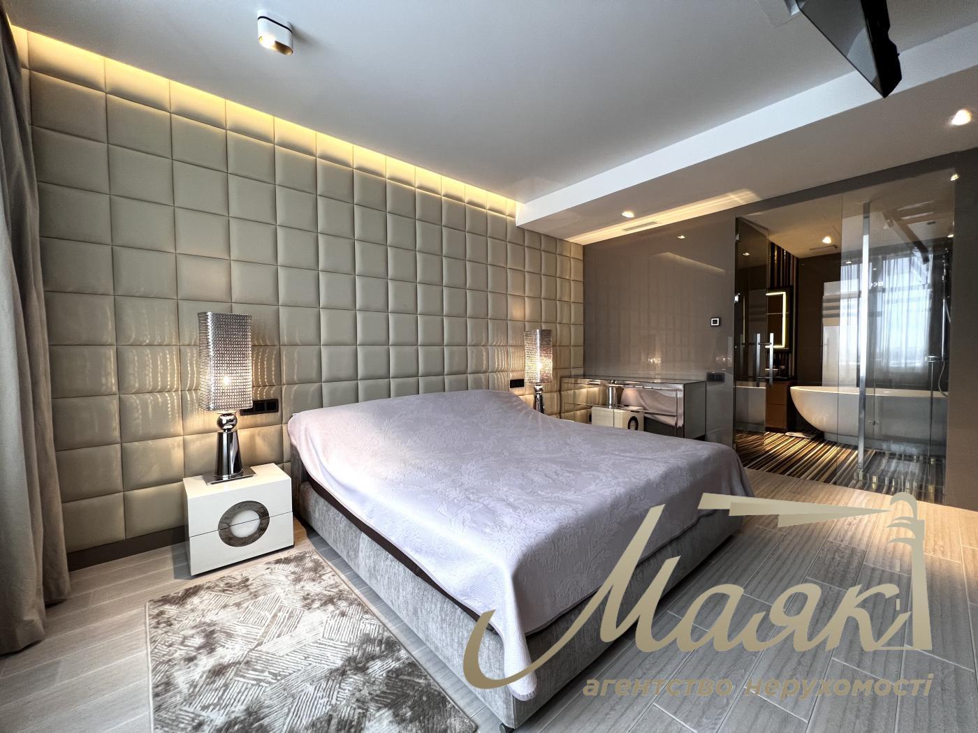 For sale 4-bedroom apartment, LCD Novopecherskie Lipki, 116.4m², Pechersk, Kyiv