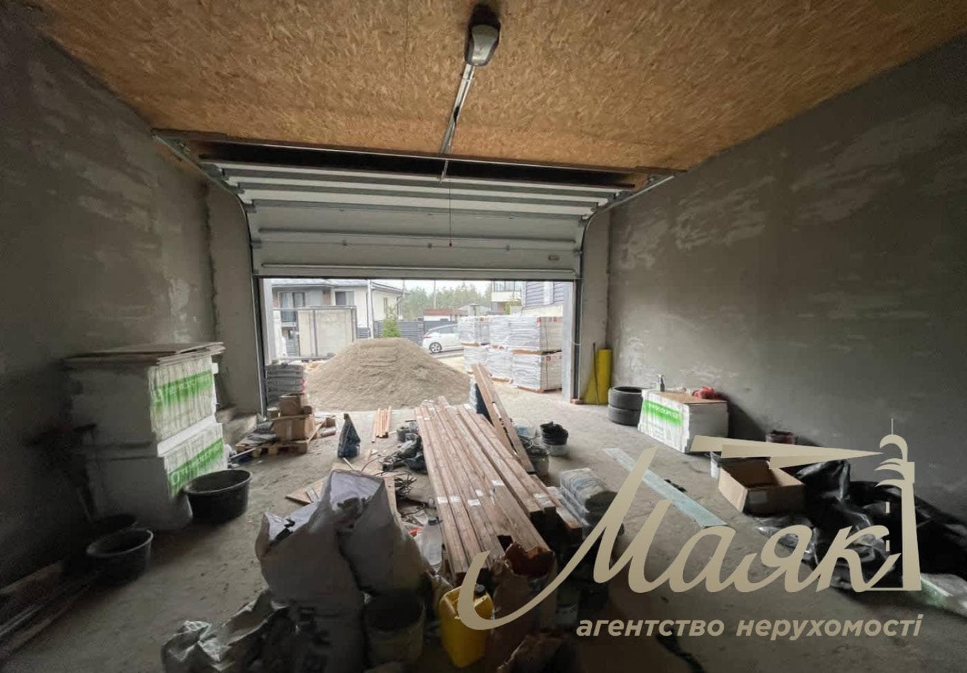 Продаж 2-х поверхового 378м2, КМ Нова Ходосівка