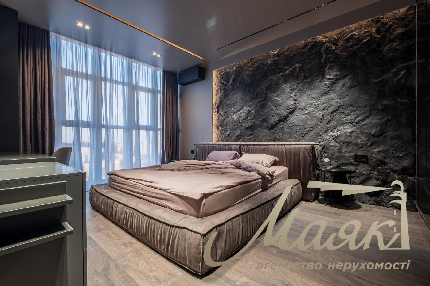 Продаж 1кімнатної квартири в ЖК "Новопечерські липки" ул. Драгомирова 15Б , Печерськ, Київ