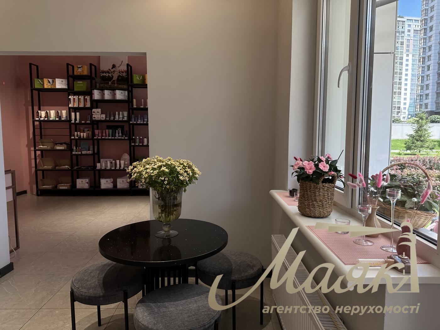 Продаж приміщення (50м2) ЖК "Новопечерські липки"