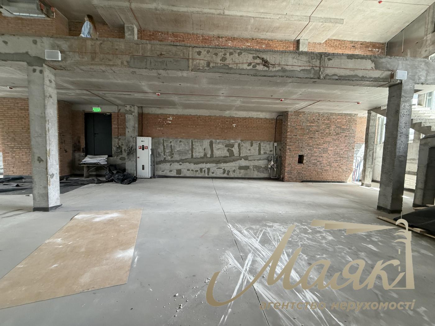 Оренда фасадного приміщення ЖК Трініті вул. Тютюнника,