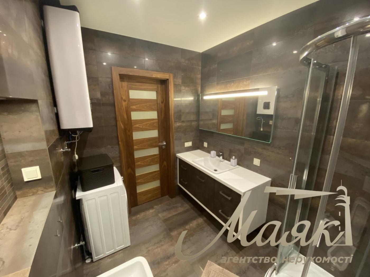 Rent 1 bedroom apartment in Central Park Residential Complex, 7 John McCain Street.