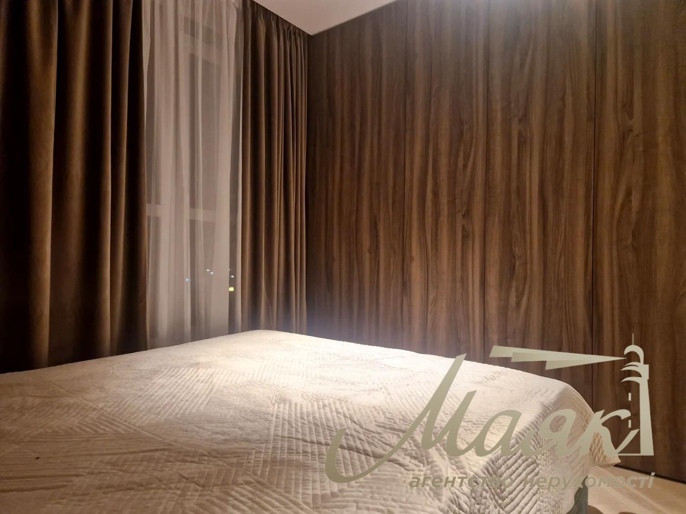 Продажа 1-комнатной квартиры 41м2 с террасой в ЖК Дельмар, ул. Драгомирова, Печерский