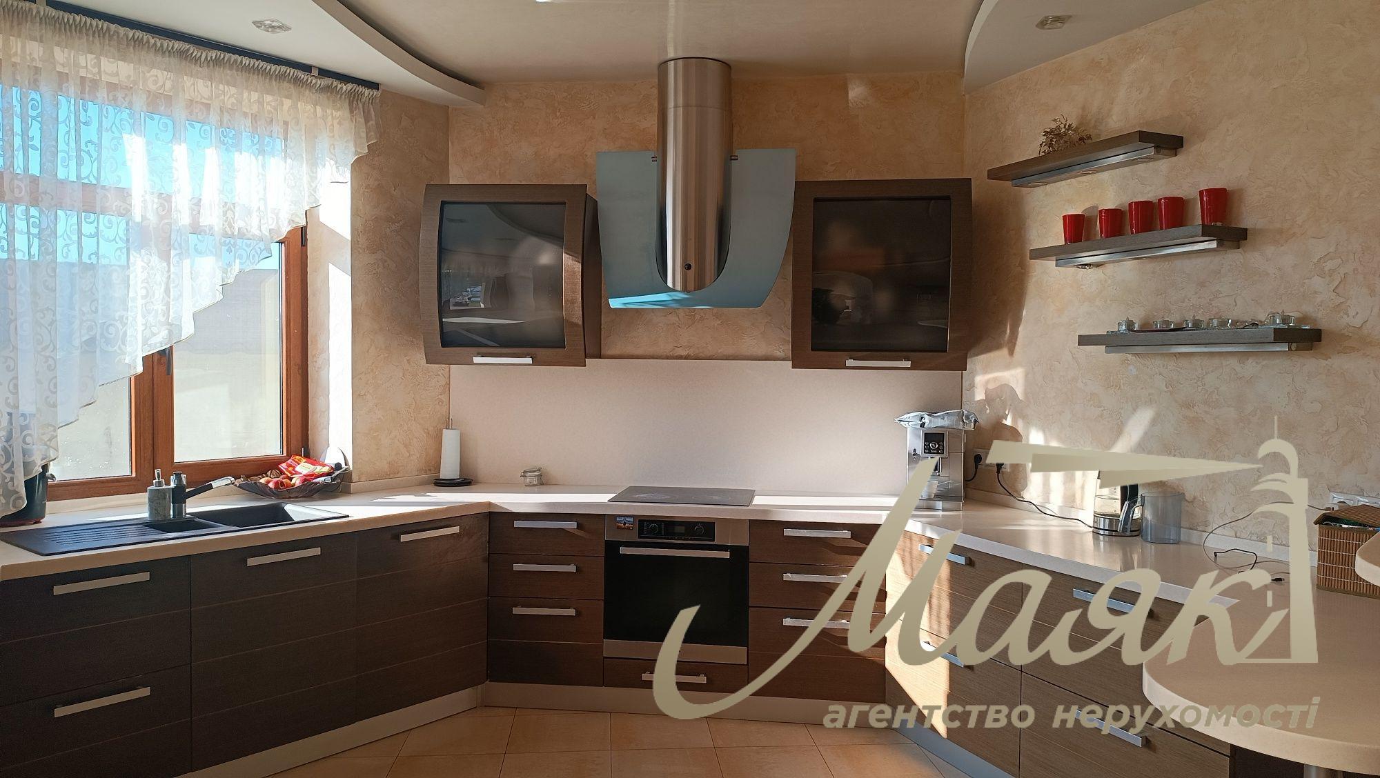 For sale house 470m2 str Brodovska with. Chapaevka / Vita-Litovska, Kyiv, Goloseevsky r-n.