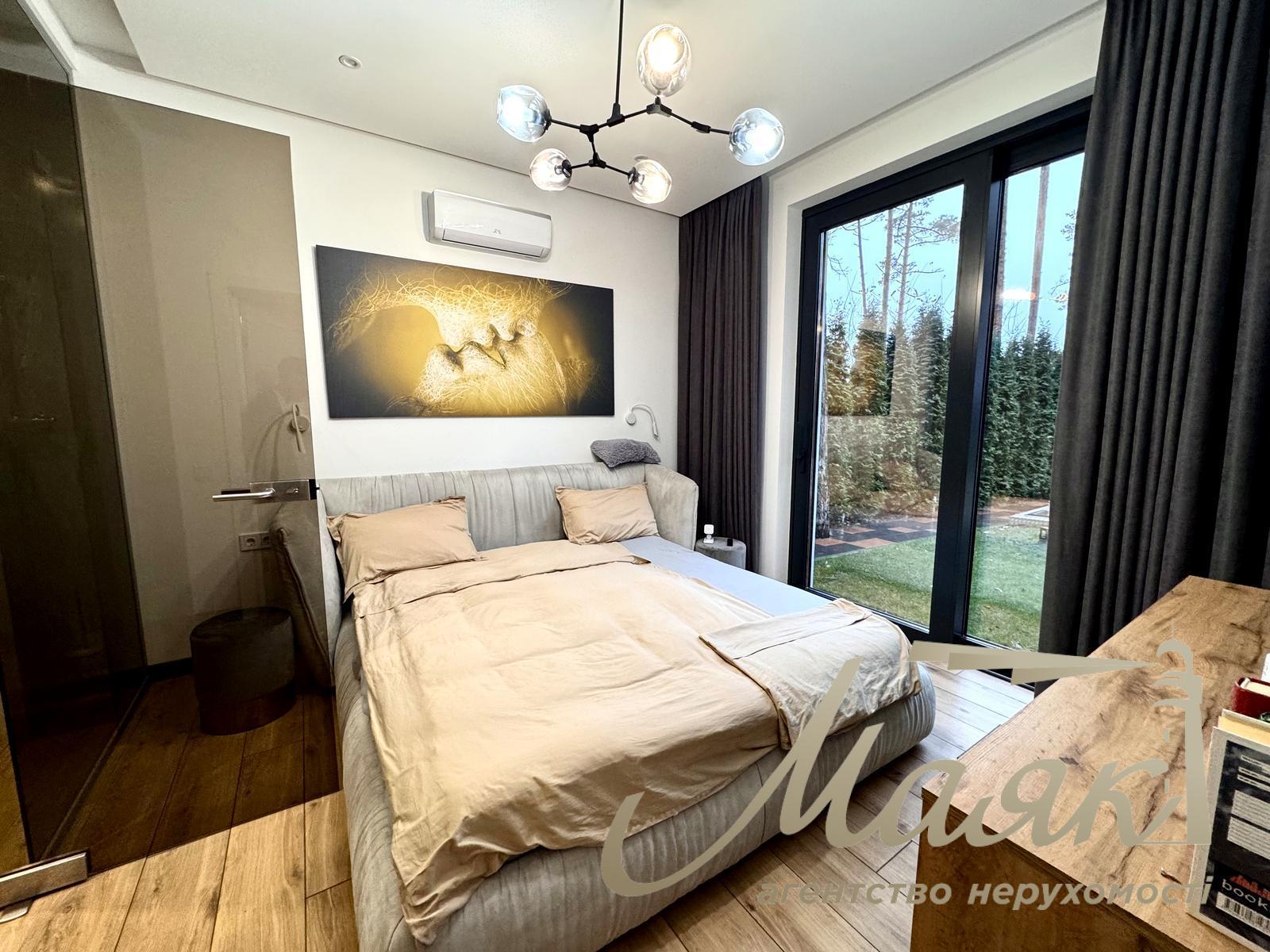 Оренда заміського будинку 215м2 з басейном у престижному передмісті Києва, Обухівський напрямок.