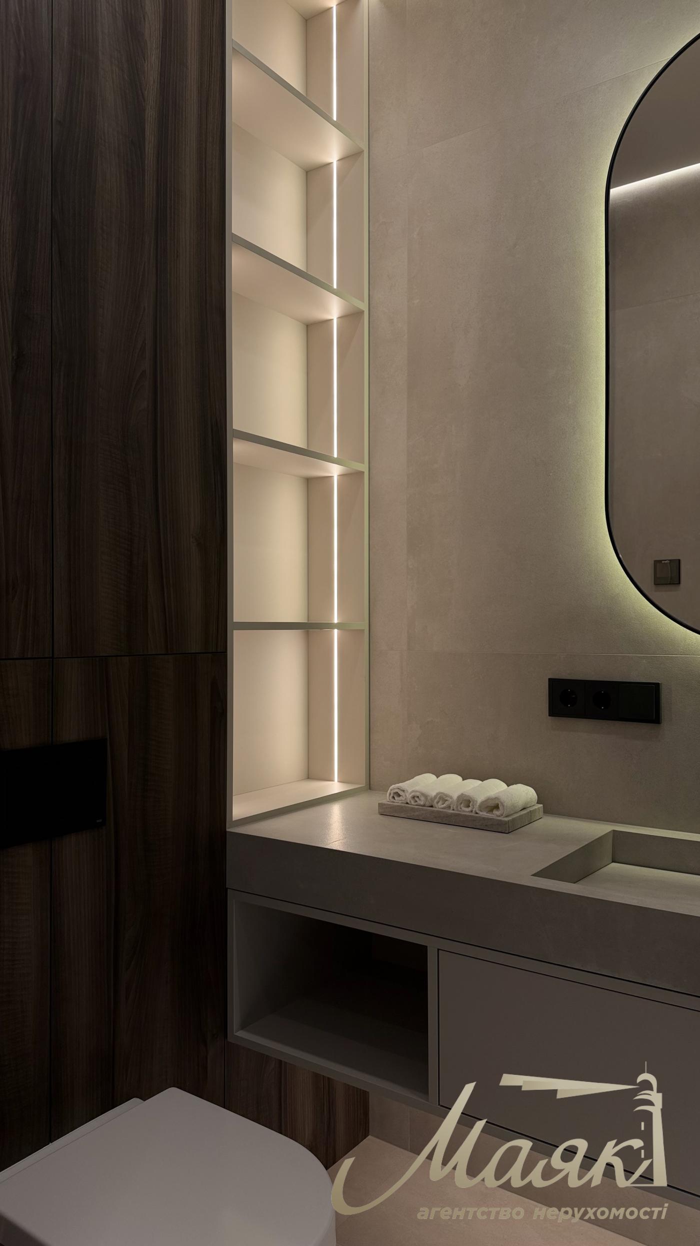 Продаж квартири 118м2 в ЖК Новопечерськие липки, ул. Андрея Верхогляда 15Б. (Михайла Драгомирова)