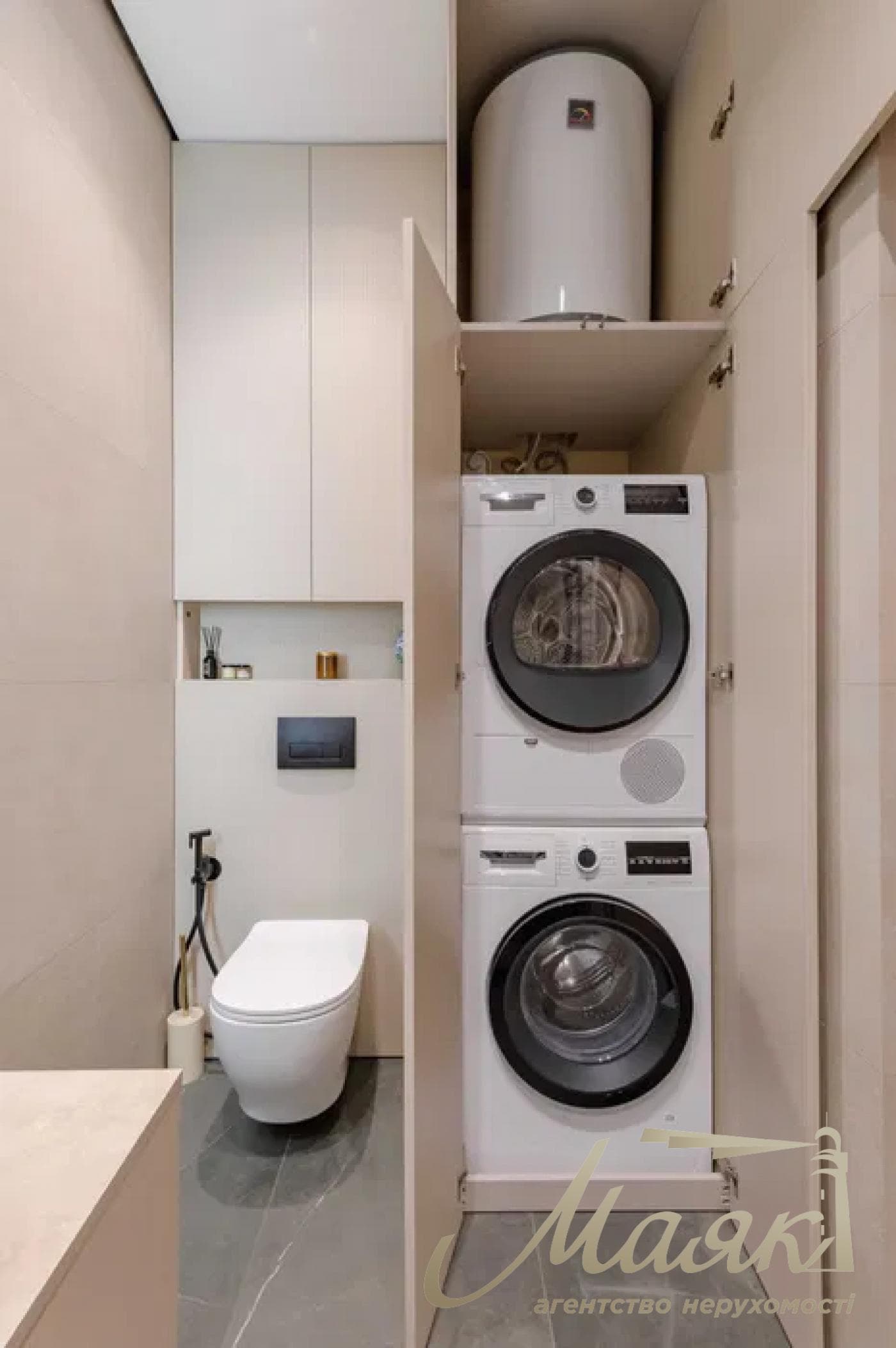 Продаж 2-кімнатної квартири в центрі Печерська, вул. Антоновича, 103