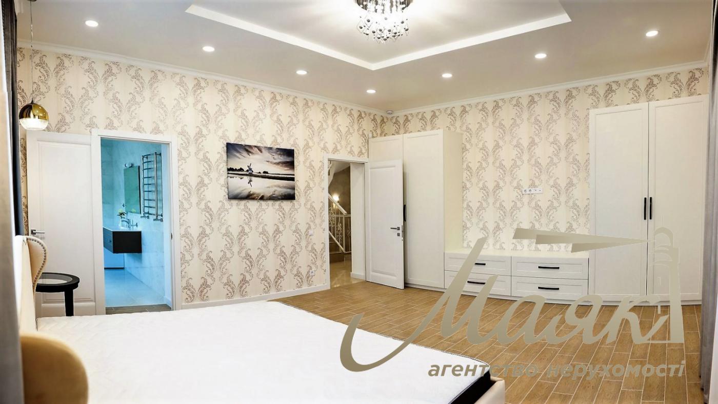 Оренда будинку єврокотеджу 650м2 у Пущі Водиці, село Горенка.