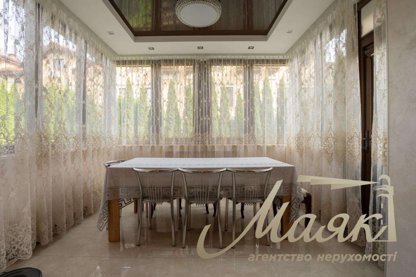 Продаж будинку/таунхауса 200м2 Оболонь, Київ