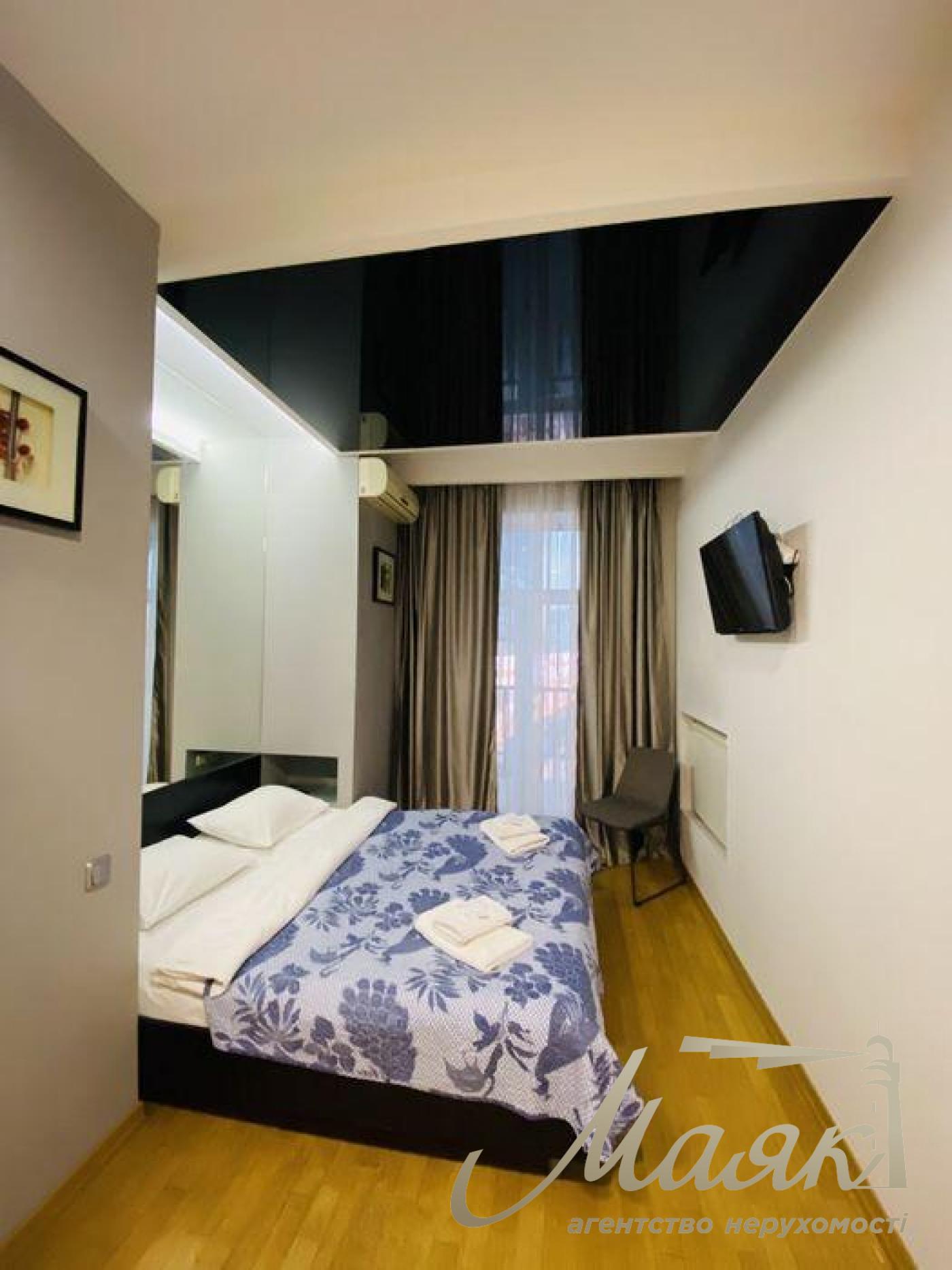 Продажа 3-к квартиры ул. Бассейная, Печерский р-н, Центр Киев