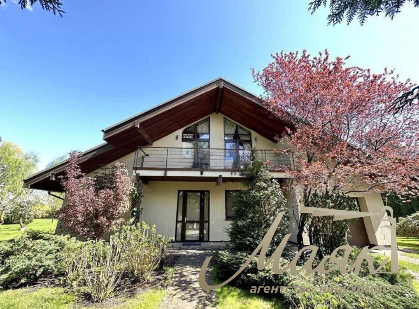 Sale of a house with a swimming pool and access to the Dnieper 300m2 Dam Koncha-Zaspa, Kozin