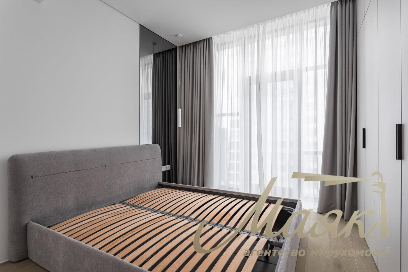 Оренда 4-кімнатної квартири ЖК Новопечерські Липки вул. Верхогляда (Верхогляда)