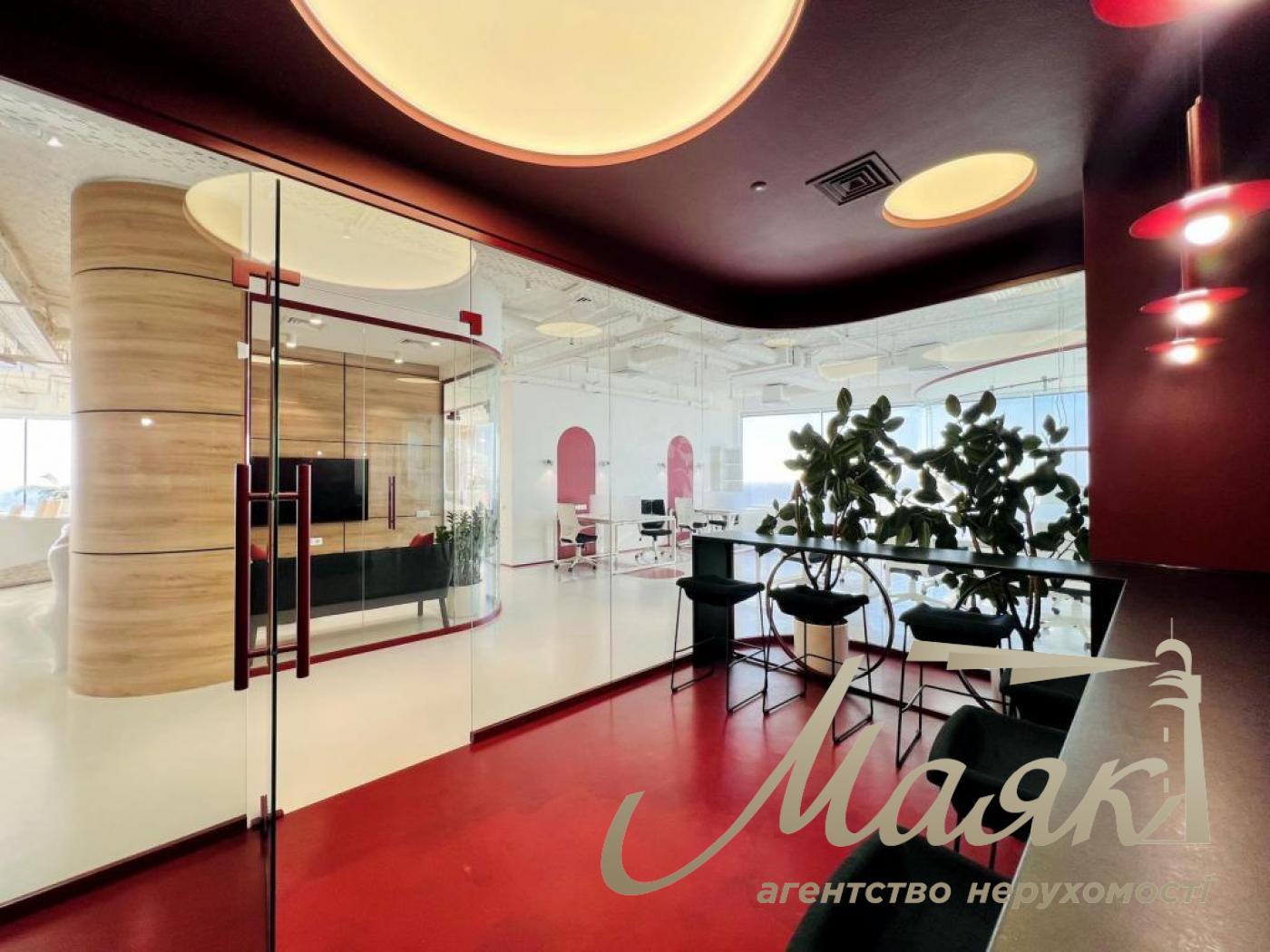 Office for rent 250 sq.m. Carnegie Tower, Pechersk