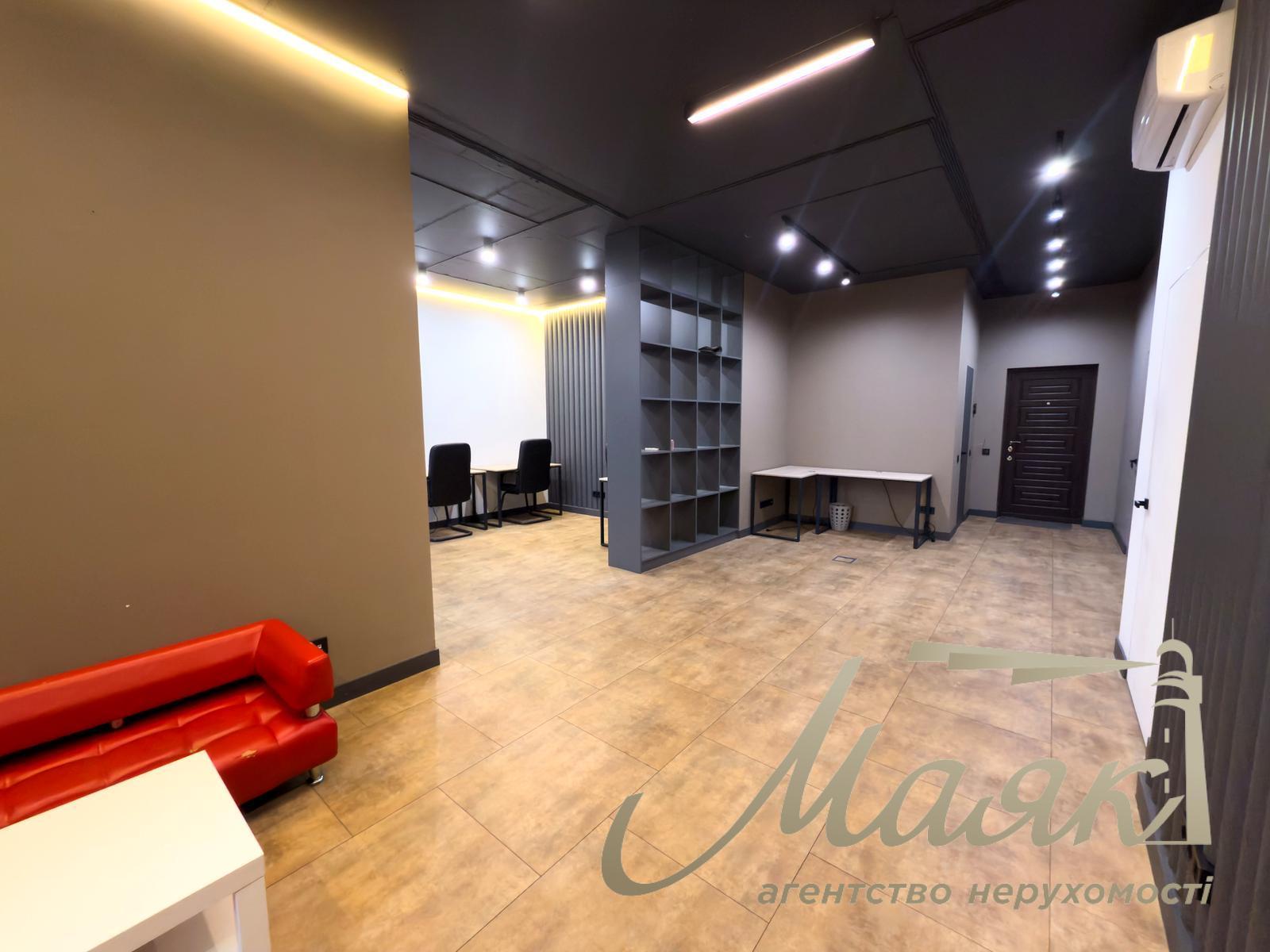 Оренда офісу 80м2 в ЖК Кадорр, Олімпійська