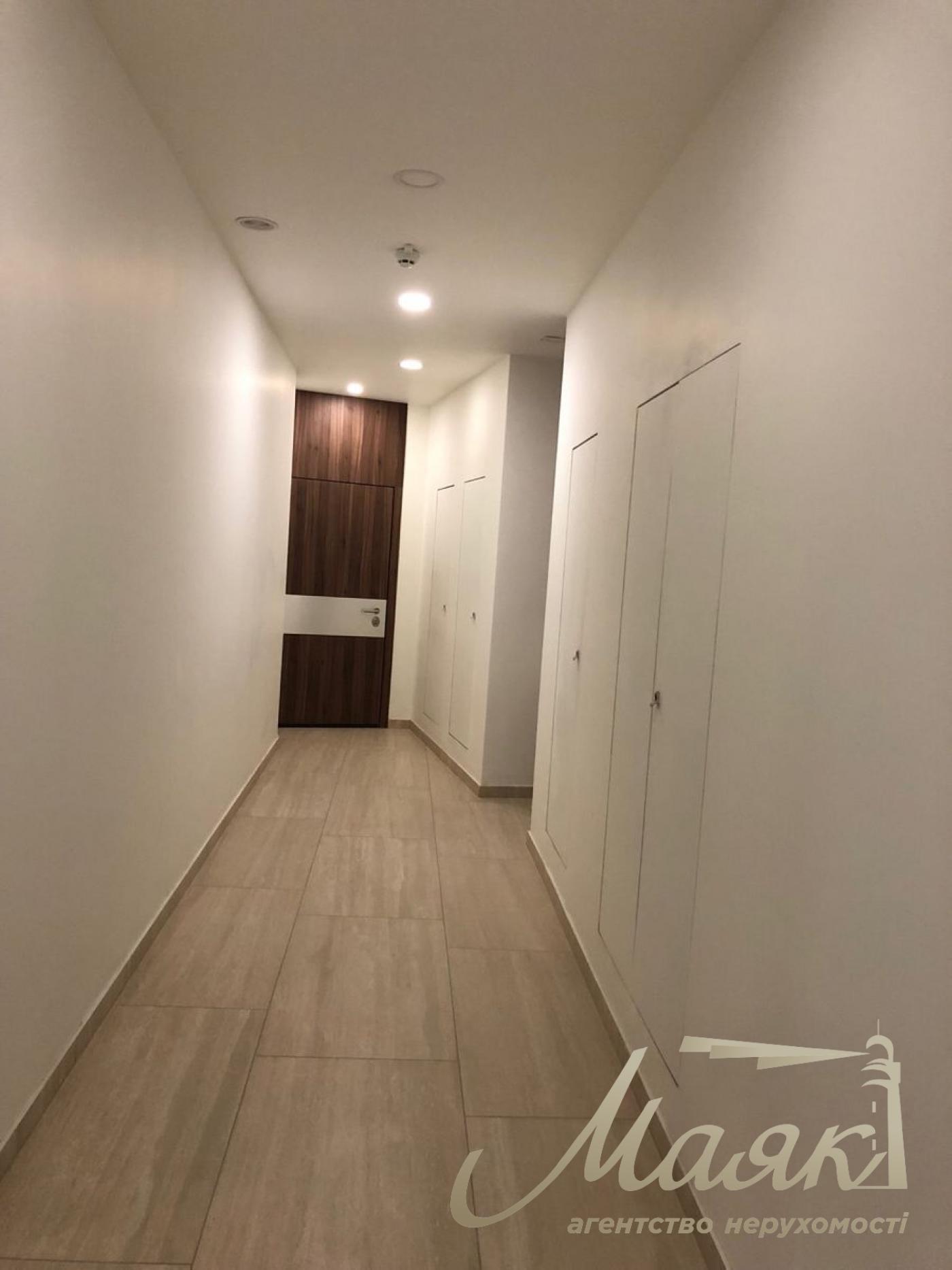 Продаж 4-кімнатної квартири 122м2 у ЖК Busov Hill