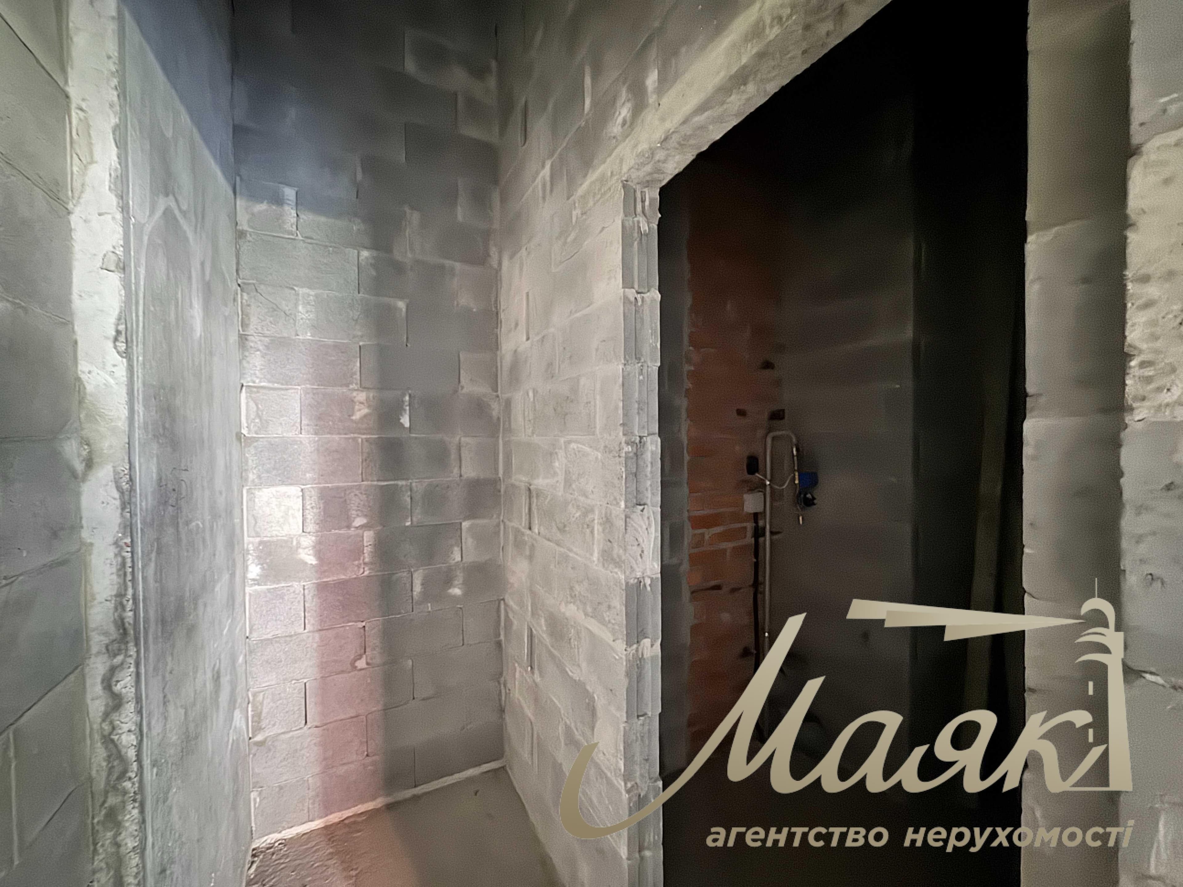 Продаж фасадної квартири площею 41 м² з терасою, ЖК «Світлопарк»