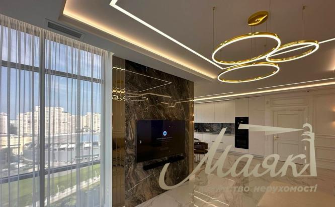 Sale of apartment with view (137m2) Residential complex River Stone, Truskavetskaya st. 10G