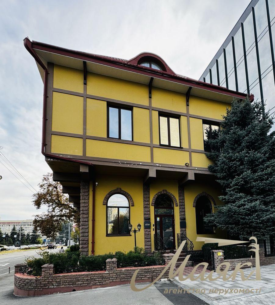 Rent commercial premises 500m2 in Pechersk