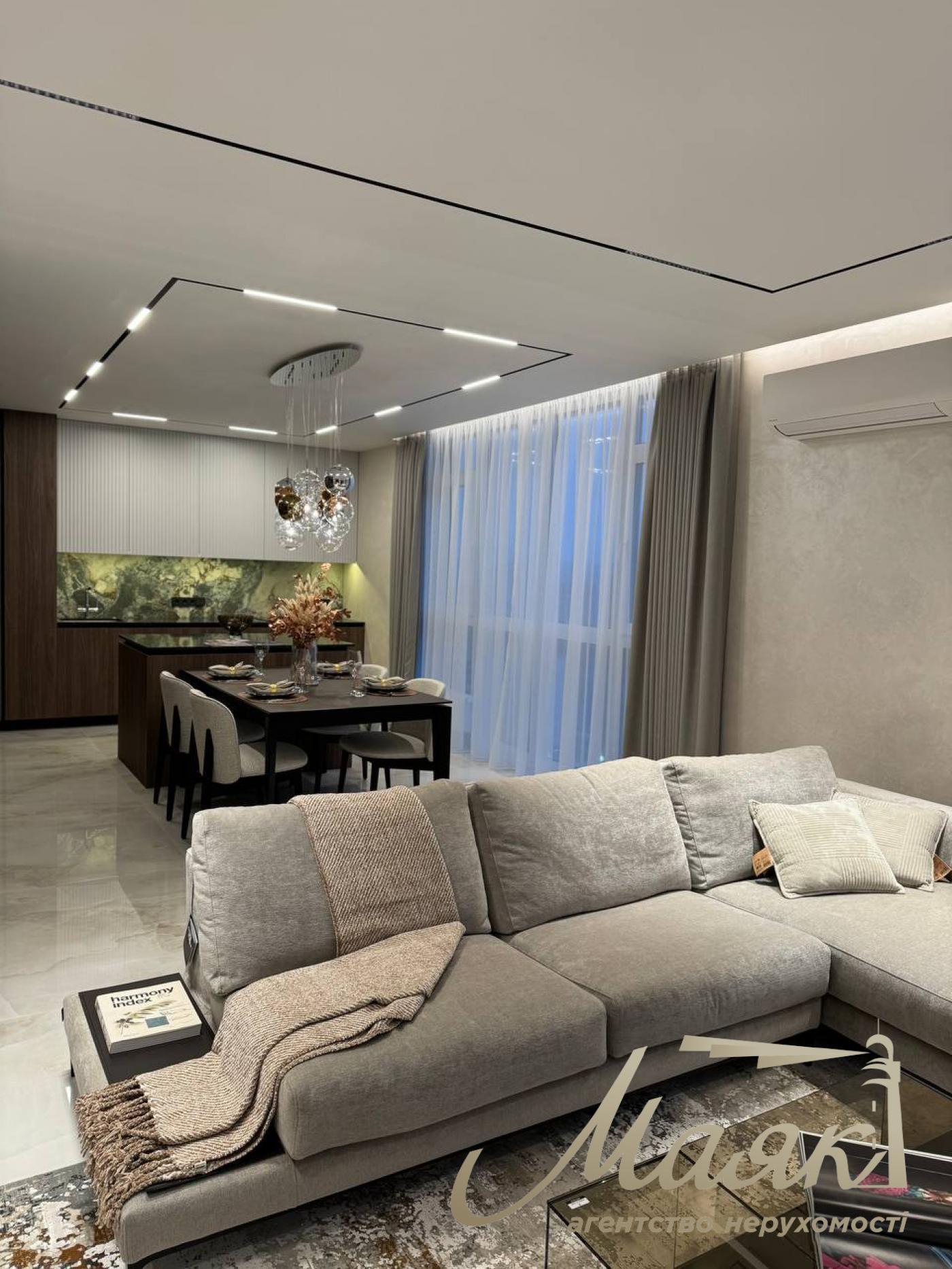 Продажа 3к квартиры  ЖК Французский Квартал-2 125м2