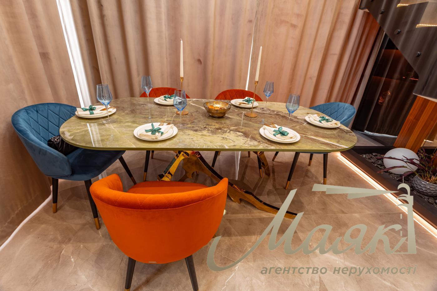 Продаж пентхауса 195 м² з терасою та дизайнерським ремонтом у ЖК Park Avenue VIP, Київ