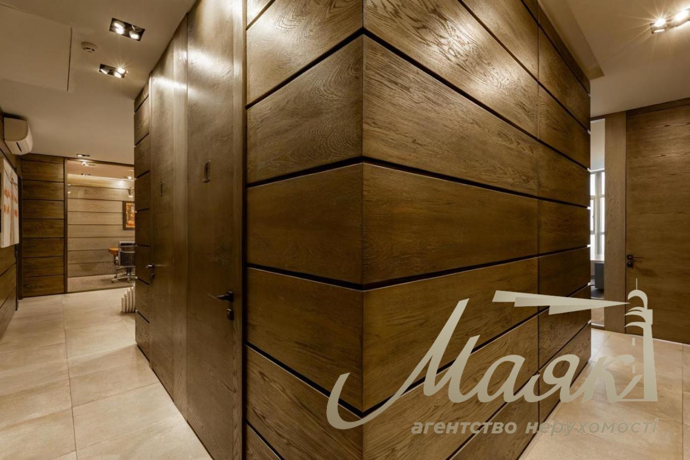 Оренда офісу БЦ Carnegie Tower, Кловський узвіз