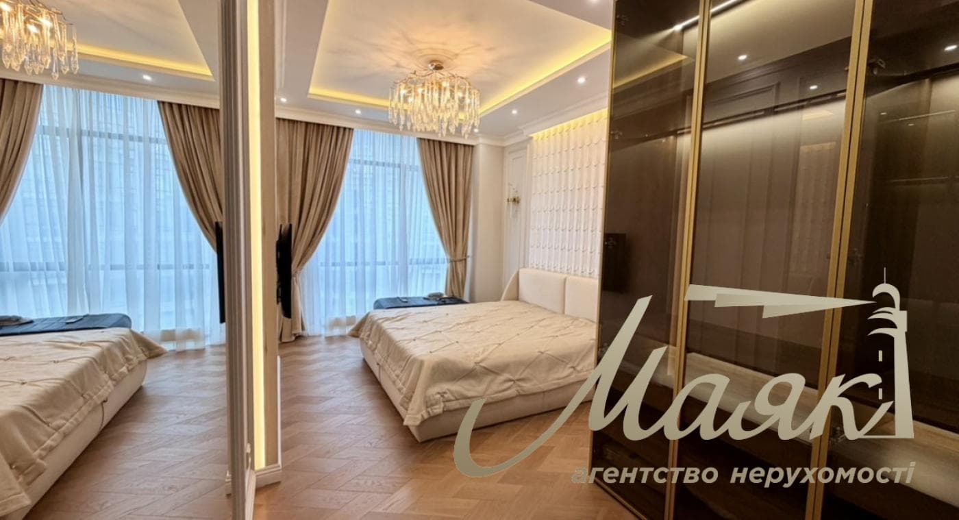 Продаж 3 кімнатної квартири в ЖК Park Avenue VIP
