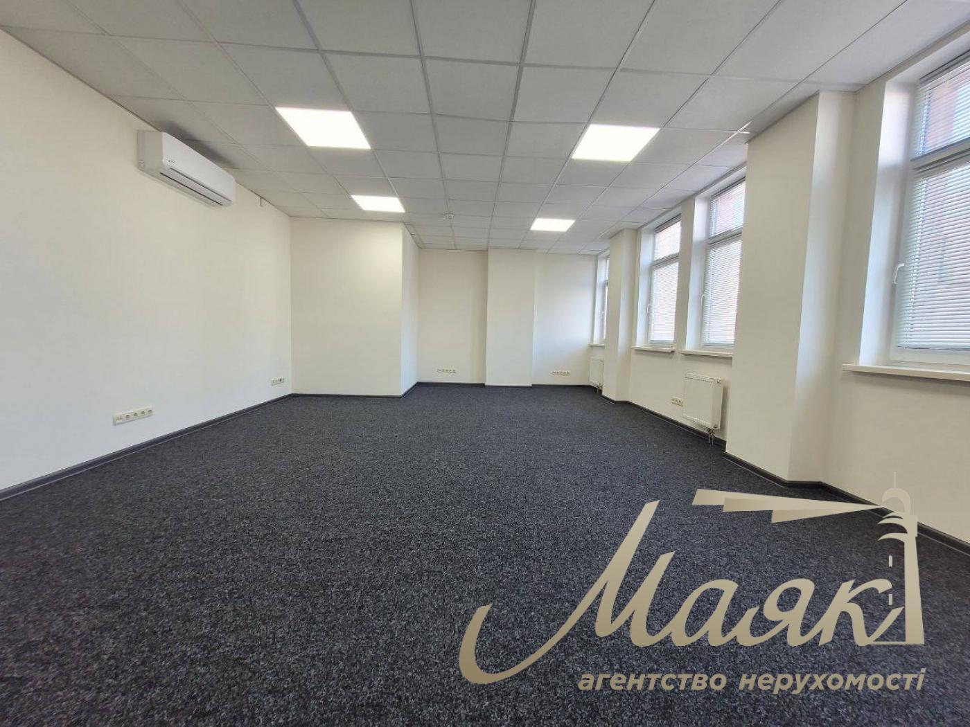 Office for rent 340m2 on Podol, Spasskaya street, 5, Kiev